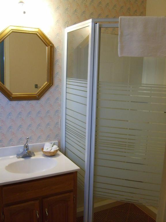 Capricorn Motel Royale 1000 Islands Lansdowne Eksteriør billede