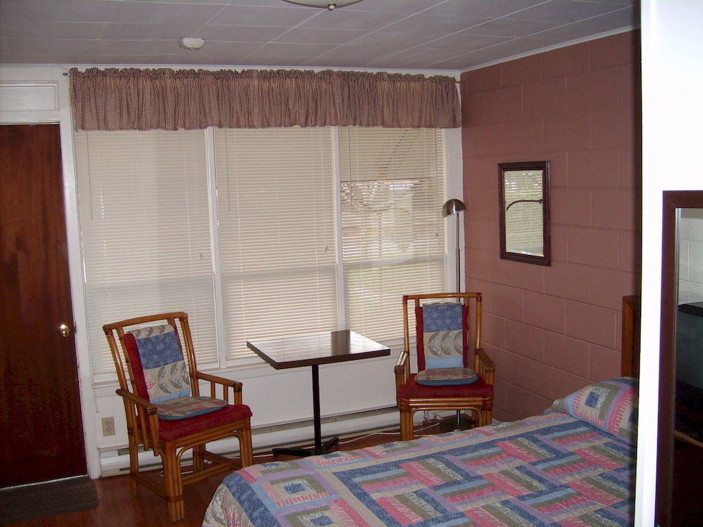Capricorn Motel Royale 1000 Islands Lansdowne Eksteriør billede