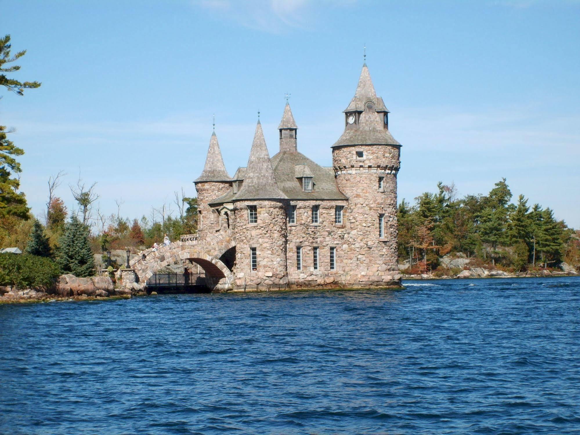 Capricorn Motel Royale 1000 Islands Lansdowne Eksteriør billede
